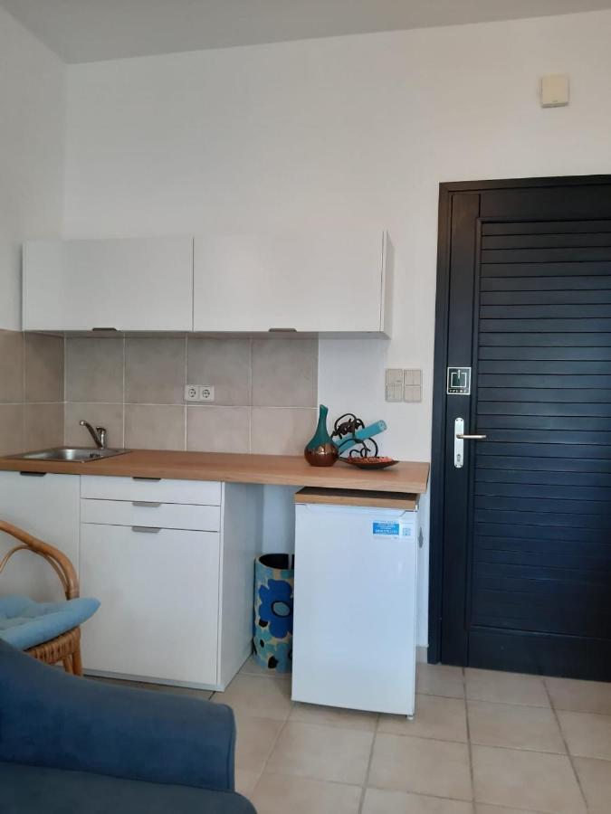 Studio Apartman Mija 1 مالينسكا المظهر الخارجي الصورة
